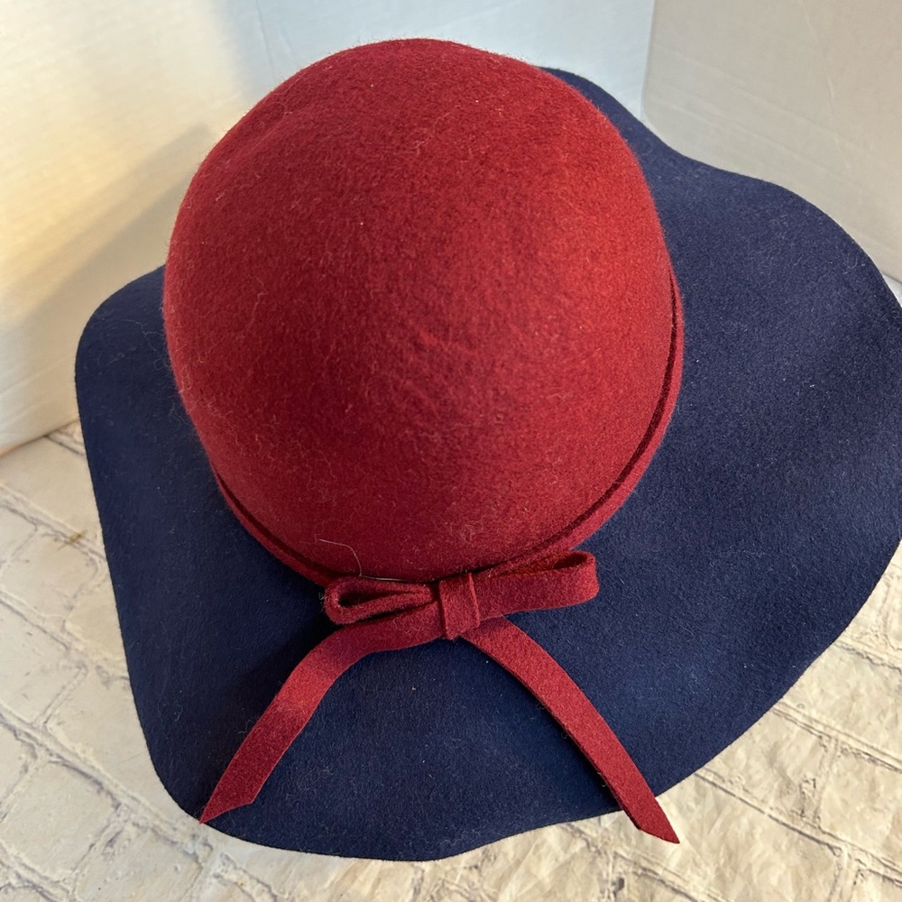 C 100% WOOL TWO TONE NAVY AND BURGUNDY FLOPPY STYLE WOMEN’S HAT - Picture 3 of 6